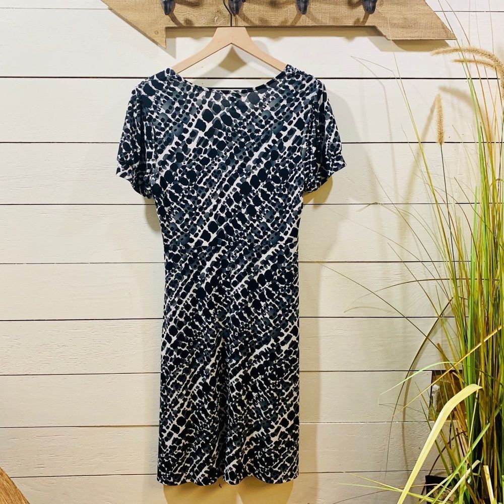 Merona Animal Print Faux Wrap Dress Large Black White V-Neck Stretch Casual - Picture 3 of 6